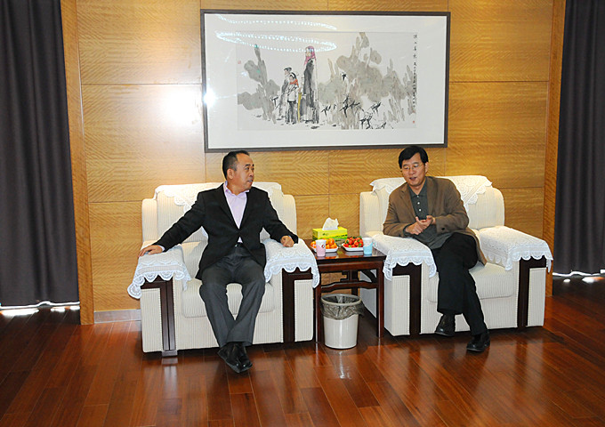 市委常委、宣傳部長(zhǎng)初寶杰來(lái)集團(tuán)視察